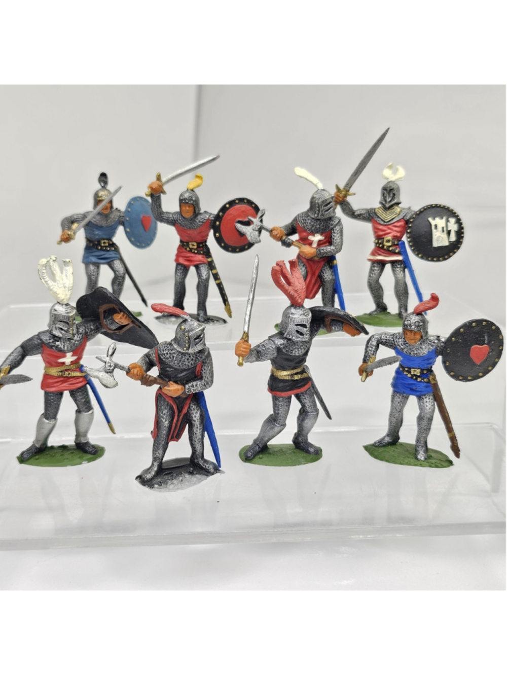 8pcs 54mm Painted Plastic Medieval Knights Toy Soldiers Lot
